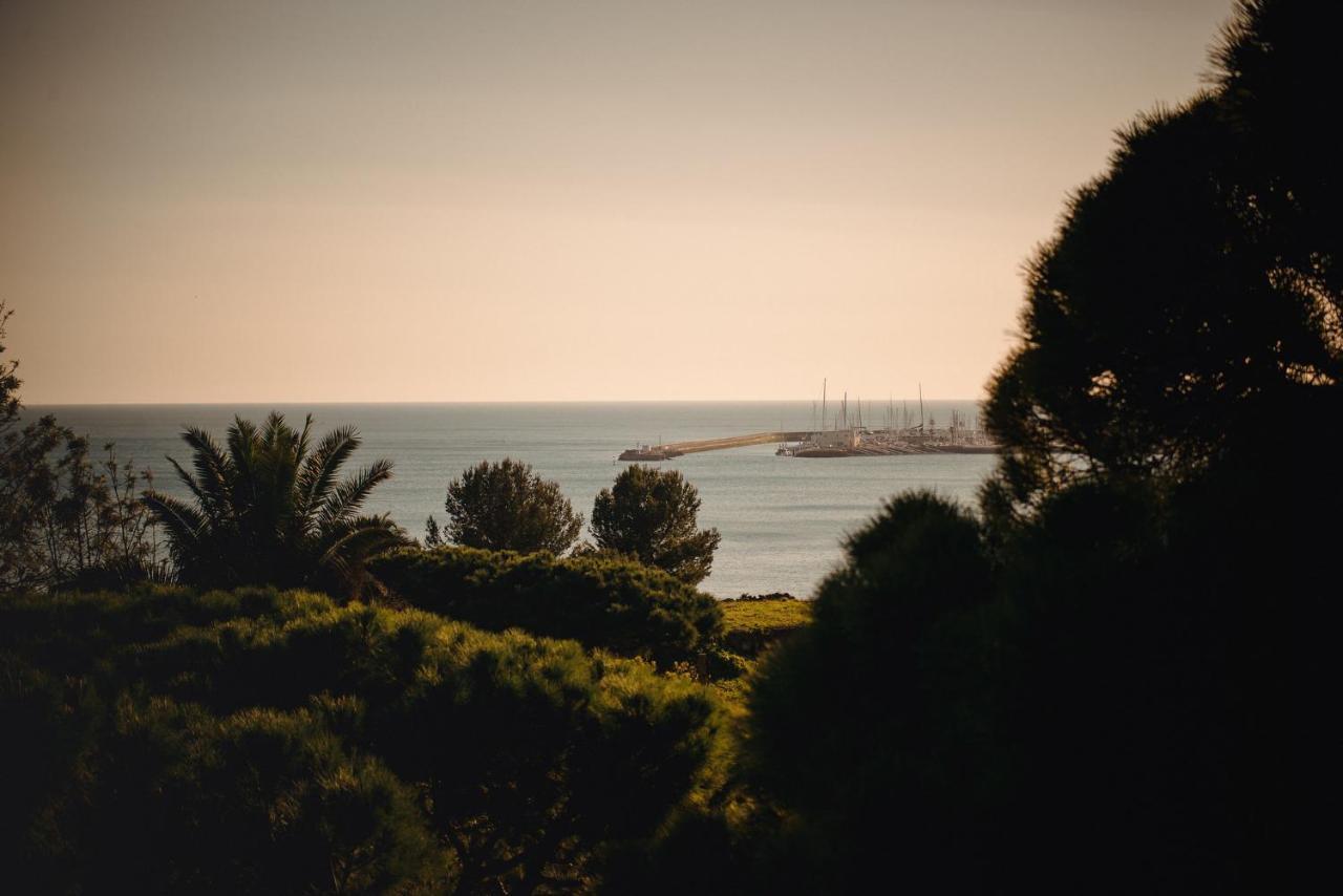 A House In Estoril - Adults Only Hotel Exterior photo View of the port of Rafina