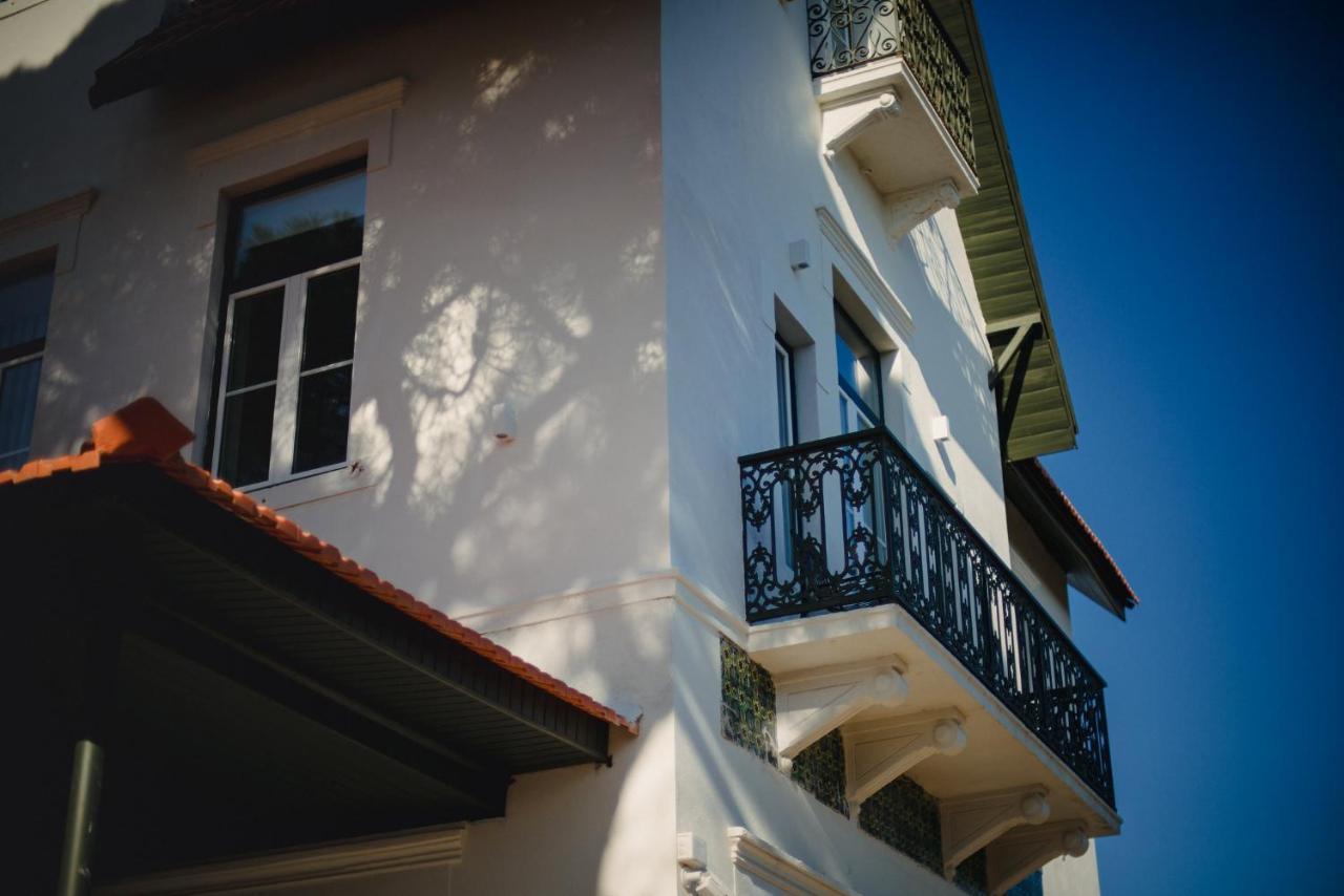 A House In Estoril - Adults Only Hotel Exterior photo A typical house in the city
