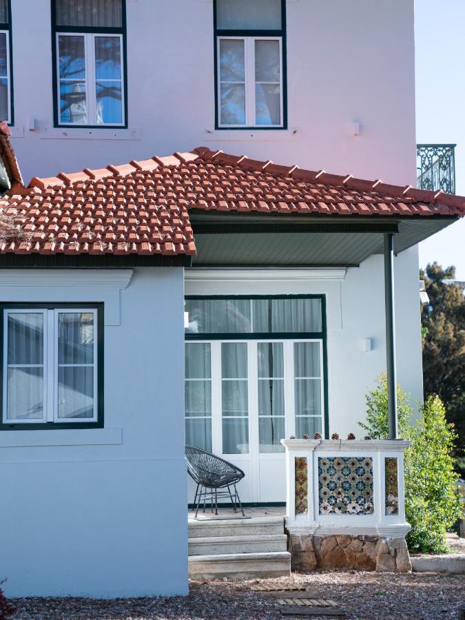 A House In Estoril - Adults Only Hotel Exterior photo A typical example of a Portuguese house